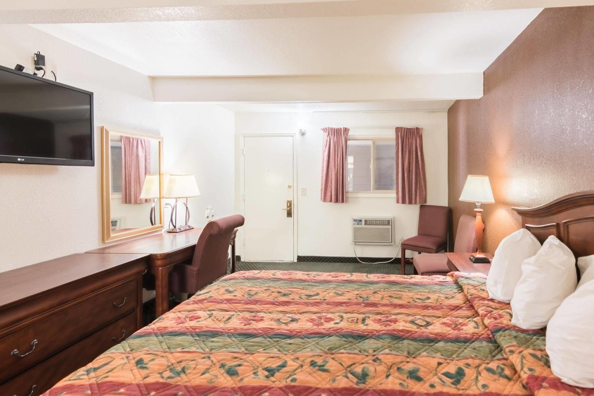 1St Interstate Inn Montrose Exteriér fotografie