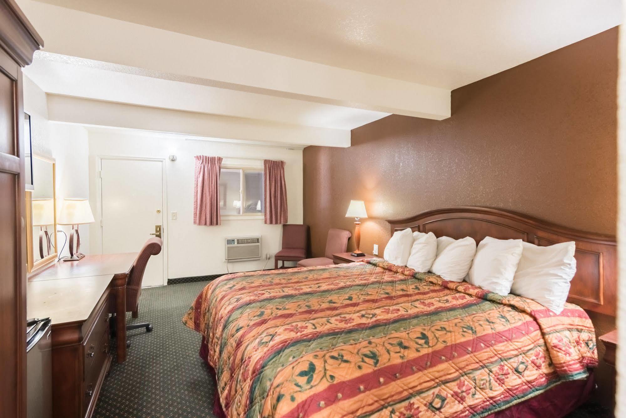 1St Interstate Inn Montrose Exteriér fotografie