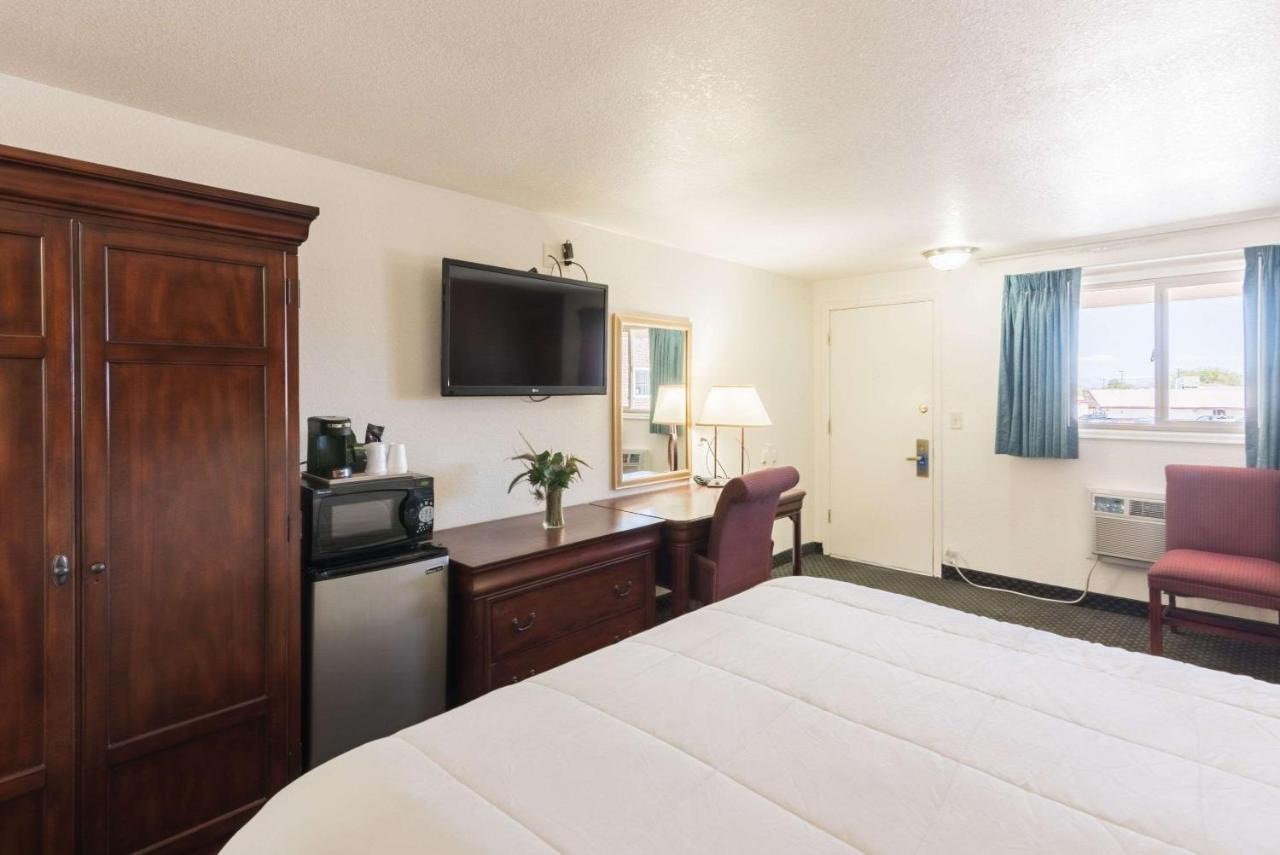 1St Interstate Inn Montrose Exteriér fotografie